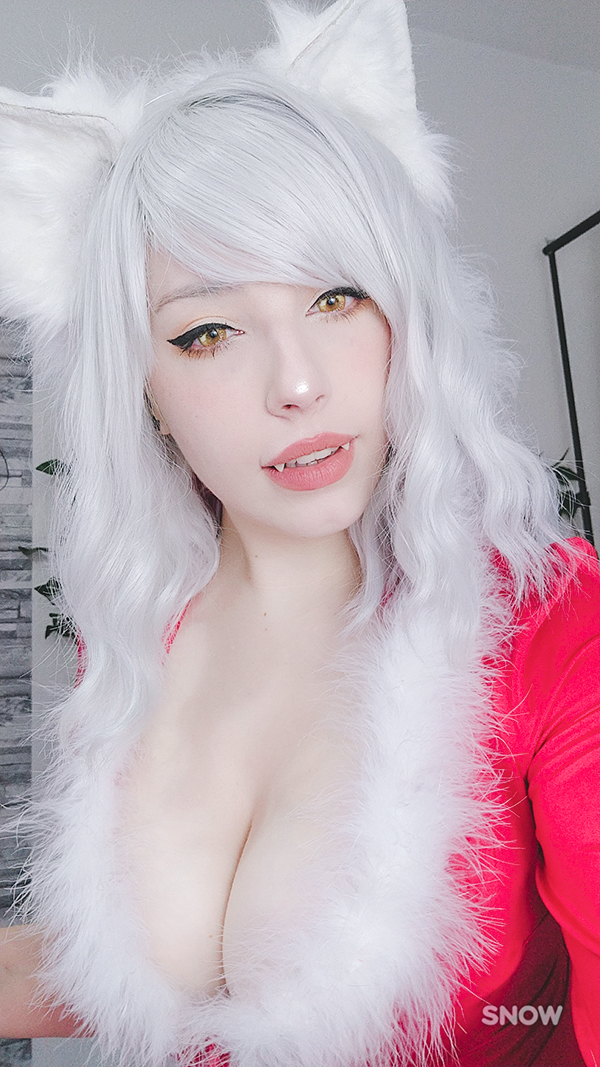 Pialoof-Christmas-Hanekawa selfie(24)